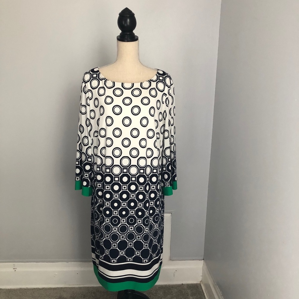 Geometric Long Sleeved Plus Size Dress